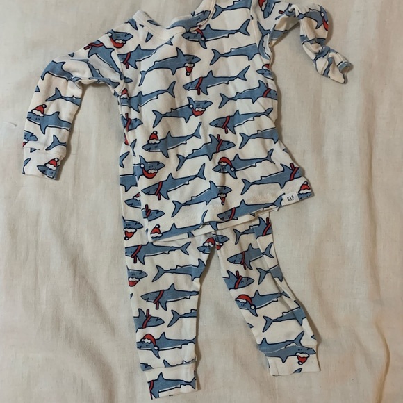 12 month bundle - Christmas & Valentine’s Day! - Picture 5 of 8